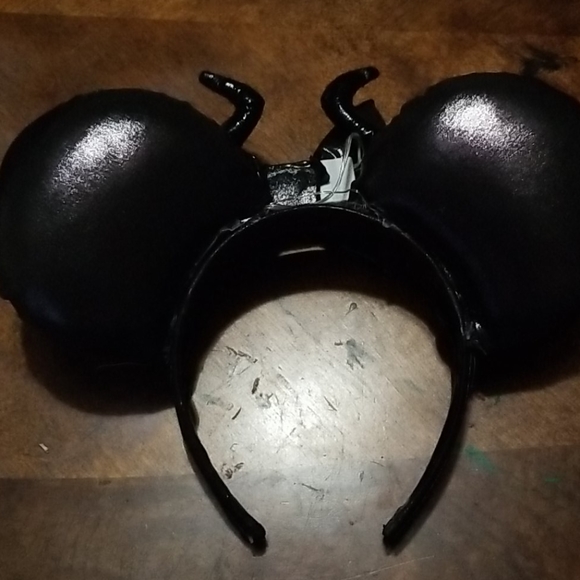 Maleficent Light Up Themed Minnie Mouse Ears - Picture 2 of 4
